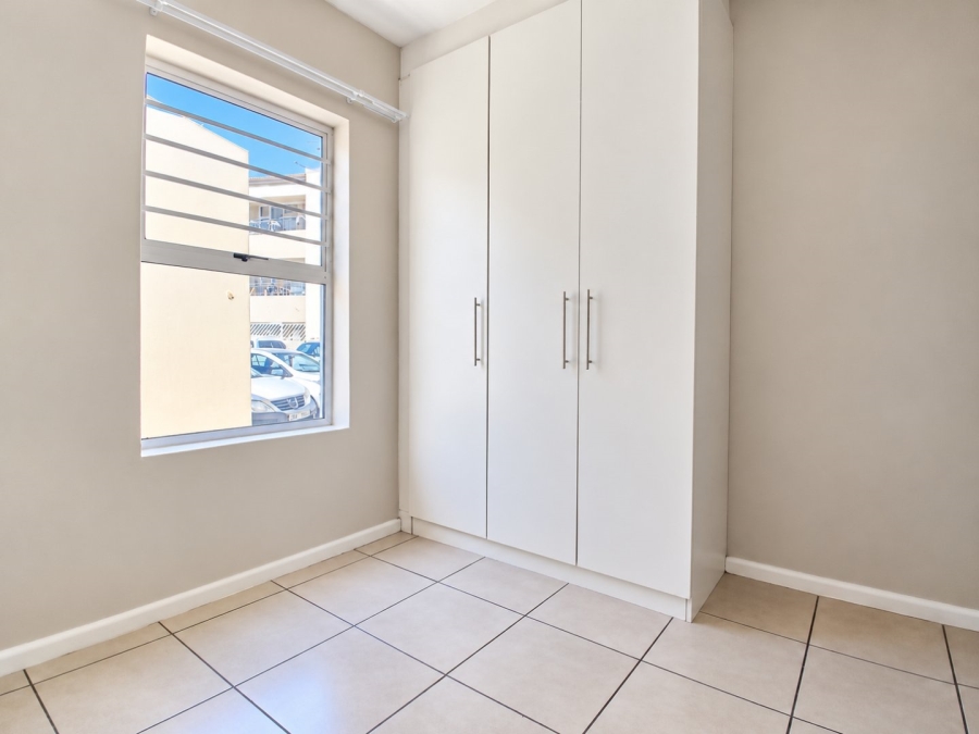 To Let 2 Bedroom Property for Rent in Parklands Western Cape